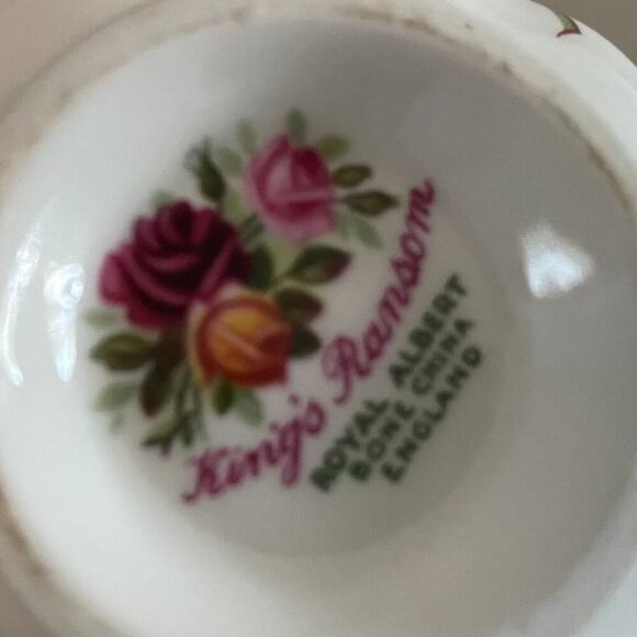 VTG Royal Albert Bone China Teacup & Saucer, "King's Ransom", Rose, Red, Pink - Picture 7 of 8